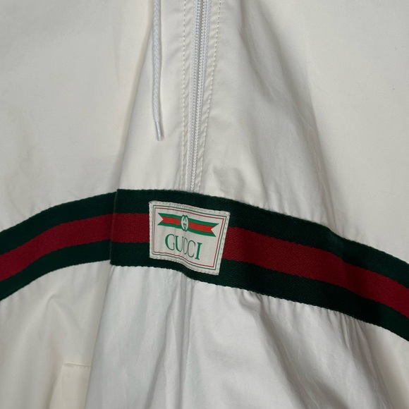 Men’s Gucci windbreaker off-white jacket w hood Size 46 NWTChest 25’, Length 28’ - Picture 6 of 14